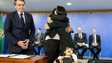 Presidente Jair Bolsonaro durante cerimônia com crianças