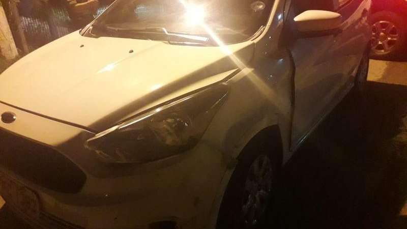 Polícia informou que encontrou nove latas de cerveja no veículo - Arquivo Pessoal