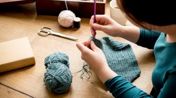 Woman Knitting Handicraft Hobby Homemade - Reprodução/Freepik
