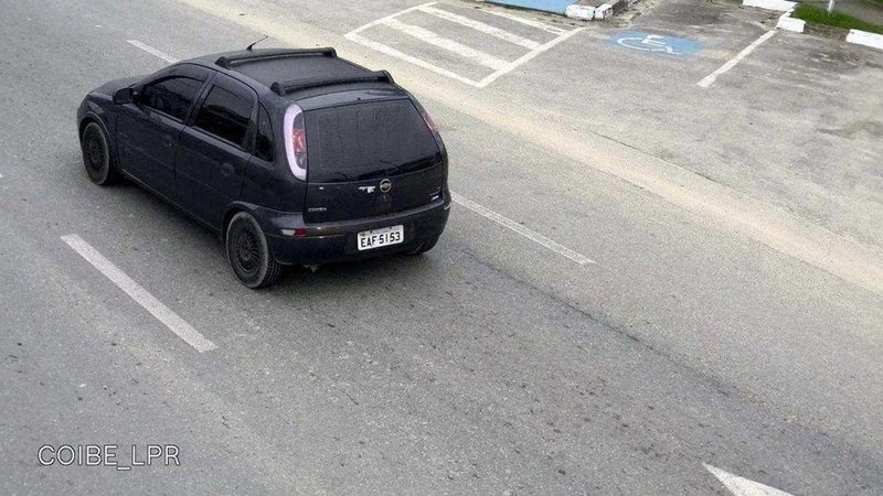 Veículo apontado como transporte de criminosos foi flagrado por câmeras de monitoramento - Divulgação/PMB