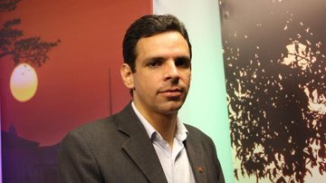 Professor Claudio Fernando pensa em reduzir o ICM-S de 18% para 12% - Estela Craveiro