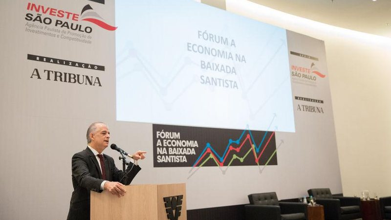 Governador Márcio França, em Seminário da TV Tribuna em Santos - Diogo Moreira/Governo do Estado