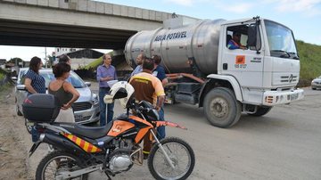 Segundo prefeitura, trânsito de caminhões em alta velocidade compromete a segurança dos munícipes - Divulgação/ PMC