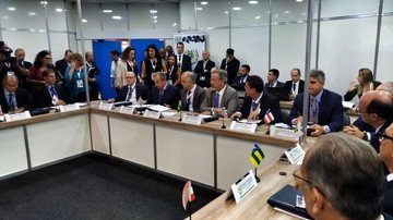 Mágino Alves assinou o termo aditivo do Pacto Integrador de Segurança Pública - Rodrigo Paneghine/ SSP