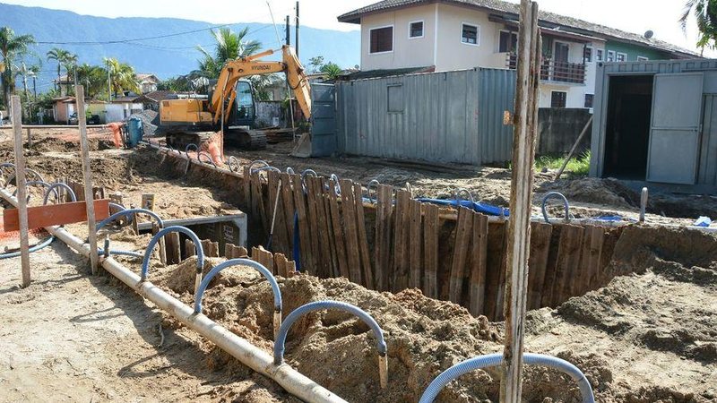 Atualmente, a cobertura de serviços de coleta de esgoto em domicílios regulares na cidade é de 53% - Diego Bachiéga/PMB