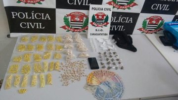 Drogas foram apreendidas em um ponto conhecido por tráfico - Divulgação