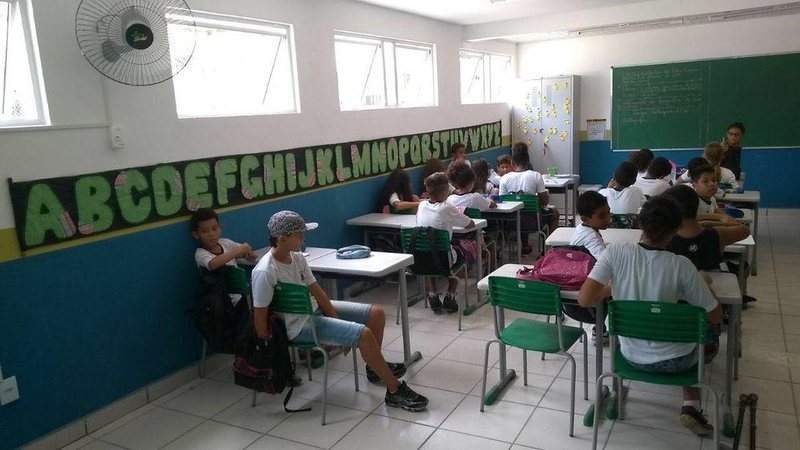 Sala de aula em novo ambiente na E.M. Eurípides da Silva Ferreira - Divulgação / PMI