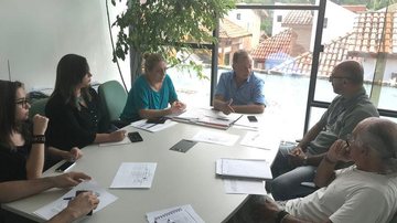 Reunião na secretaria de Desenvolvimento Econômico definiu detalhes da inauguração - Divulgação / PMI