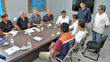 Reunião com o IPT, o prefeito Felipe Augusto e secretários detalhou intervenções do instituto - Divulgação/PMSS