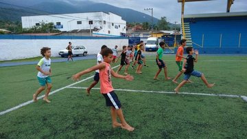 Alunos preparam-se para a corrida em Ilhabela - Divulgação/PMI