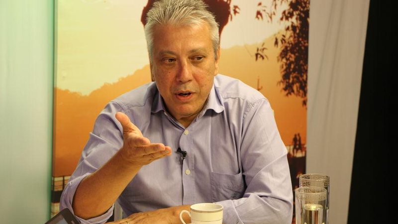 Mario Covas Neto no programa Opinião, da TV Costa Norte - Estela Craveiro