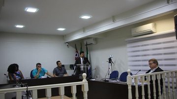 Vereador Eduardo Pereira apresenta projeto de lei para instituição do auxílio creche - Estela Craveiro/JCN