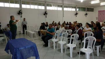 Profissionais de educação em Bertioga receberam palestrantes na tarde de quinta-feira, 4 - JCN