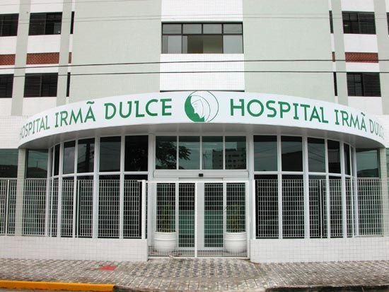 Vagas são para as áreas: administrativa, técnica, enfermagem e médica Complexo Hospitalar Irmã Dulce Fachada do Complexo Hospitalar Irmã Dulce em Praia Grande - Edmilson Lelo