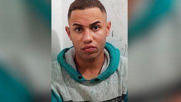 Wallace de Jesus Custódio foi flagrado no horário combinado pegando a sacola com o dinheiro - Divulgação