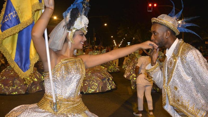 Imperador da Ilha, escola de samba campeã do desfile de 2015, o último realizado na cidade - Wilmar Calomino