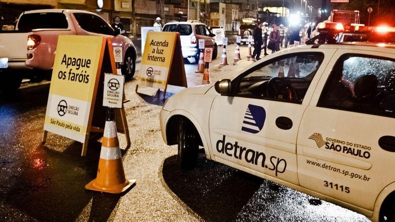 Ao todo, nove condutores foram autuados por embriaguez ao volante. A multa é de R$ 2.934,70. - Adriana Alves/Detran-SP