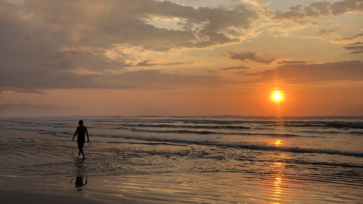 Praia da Enseada / Pedro Rezende