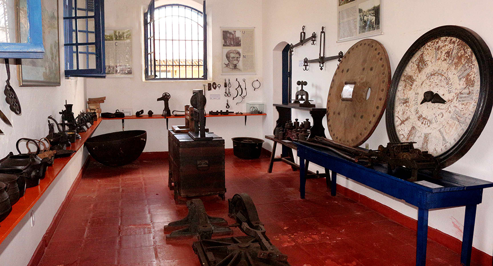 Imagem do interior do Museu de Ubatuba