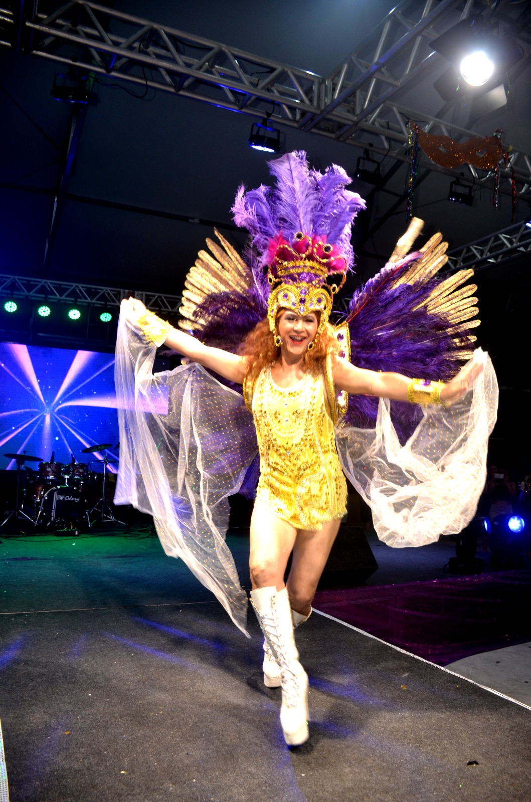 Thífany Félix, primeira rainha Trans da história do Carnaval de Caraguatatuba