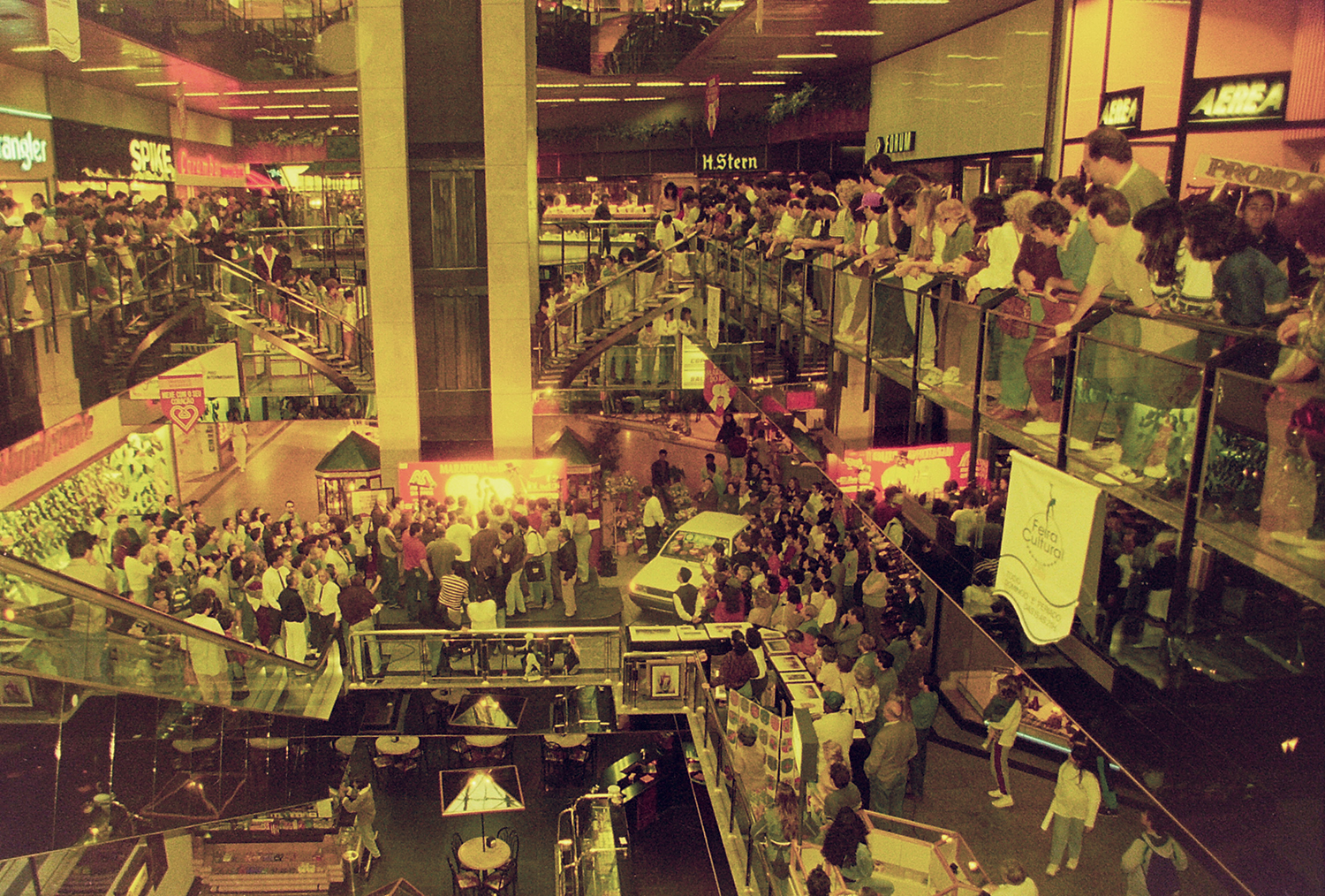 Miramar Shopping durante a Maratona do Beijo