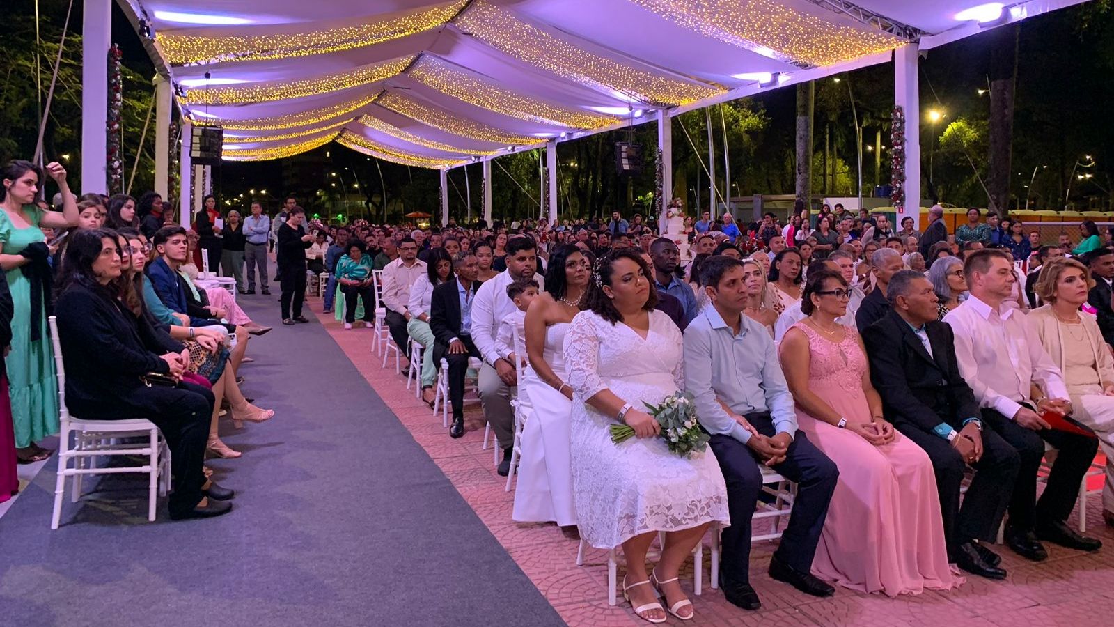 Cerimônia foi realizada no Píer do Casqueiro e contou com a apresentação musical do cantor lírico Rinaldo Viana, acompanhado pela Orquestra Solarte