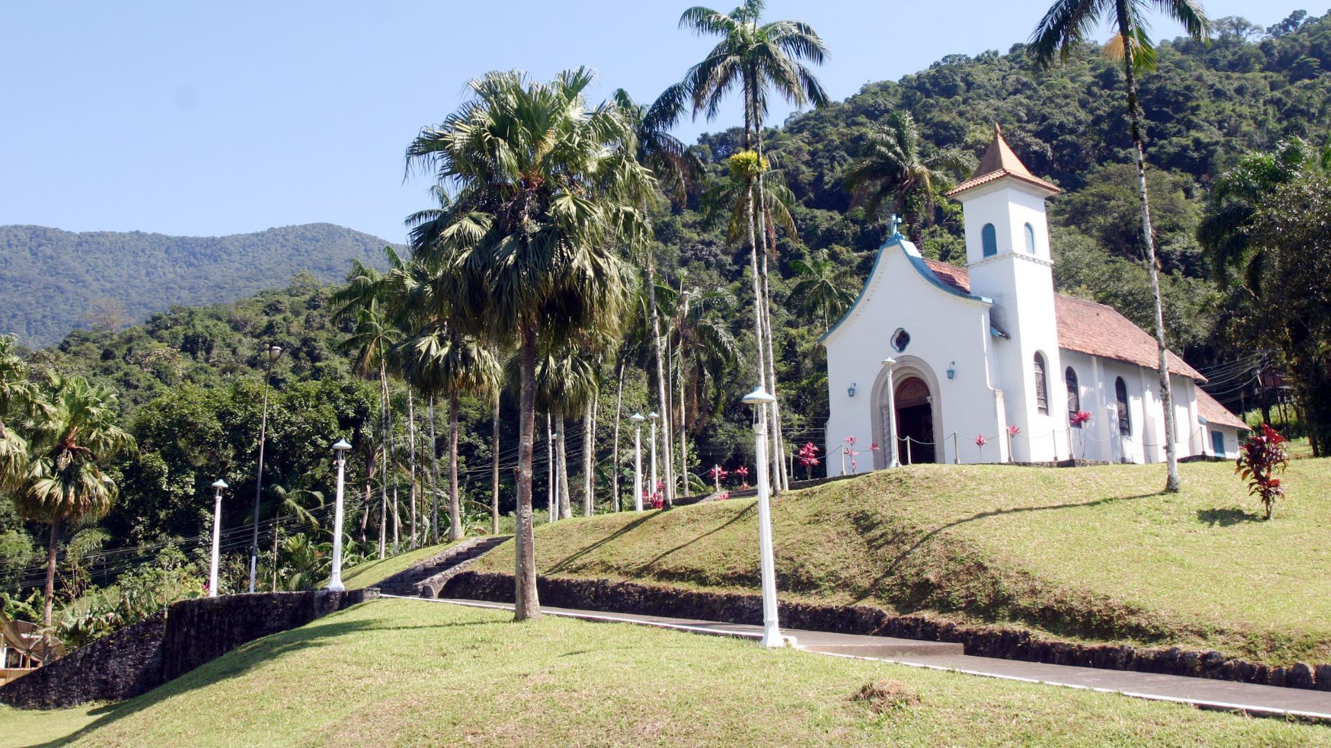 Igreja de Nossa Senhora da Conceição é um dos pontos turísticos da vila