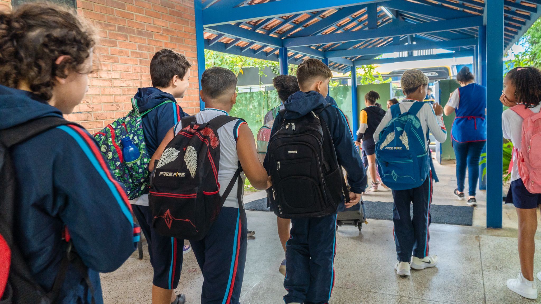 Alunos em escola de Bertioga