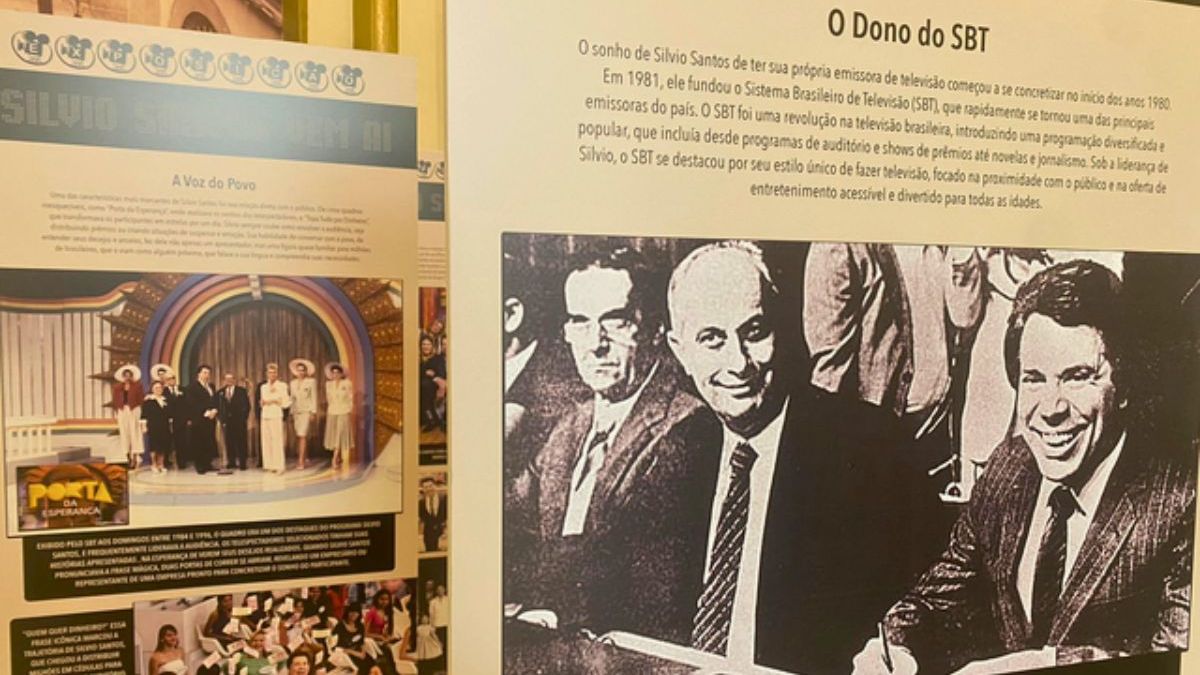 Cartaz da exposição sobre Silvio Santos