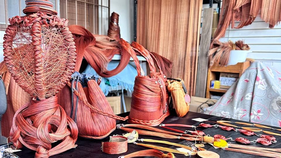 Artesanato em fibra de pneu