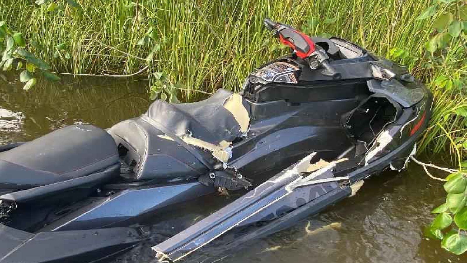Colisão entre as motos aquáticas foi frontal e provocou o naufrágio de um dos veículos - Reprodução/Polícia Civil