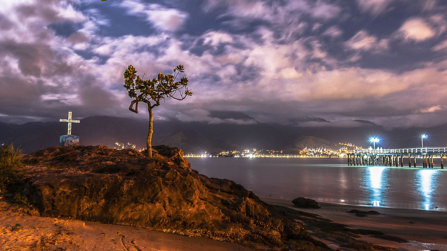 Pontal da Cruz - São Sebastião