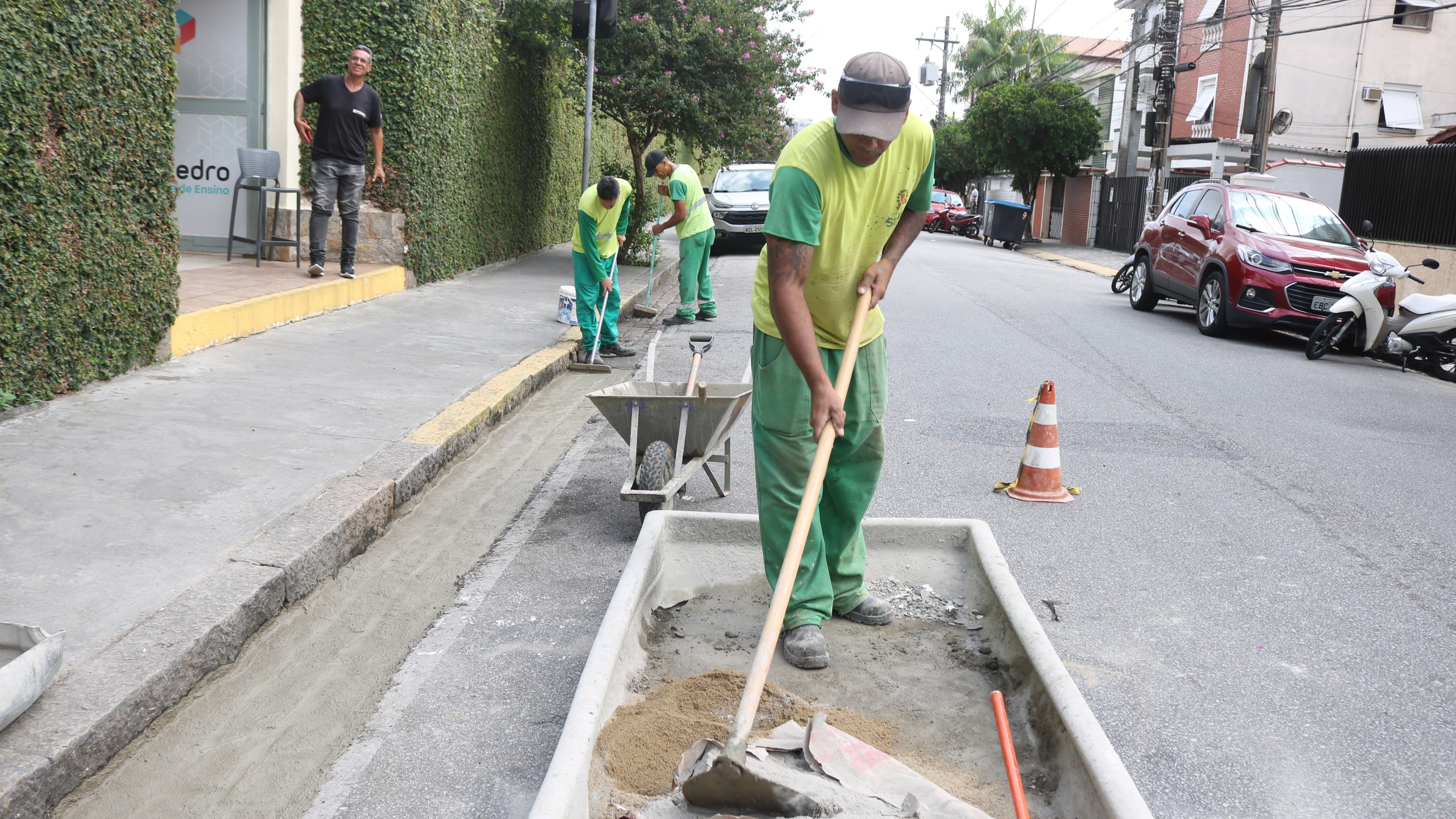 Recuperação de calçadas em Santos