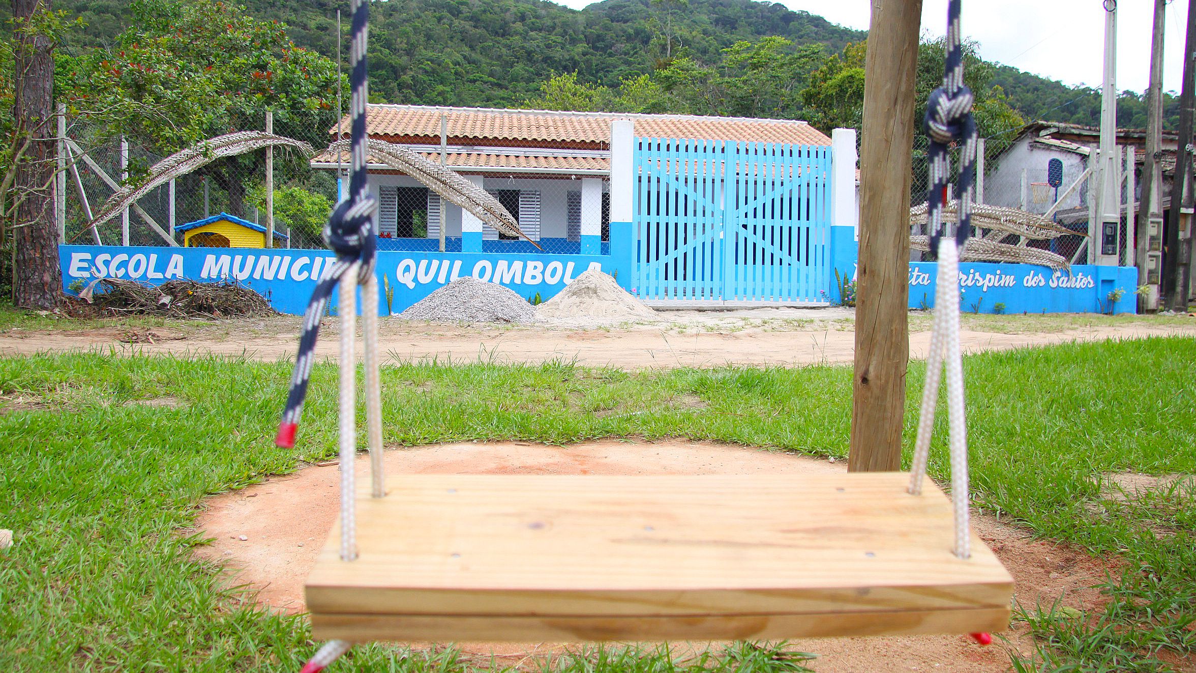 Escola municipal da comunidade quilombola da Caçandoca, em Ubatuba