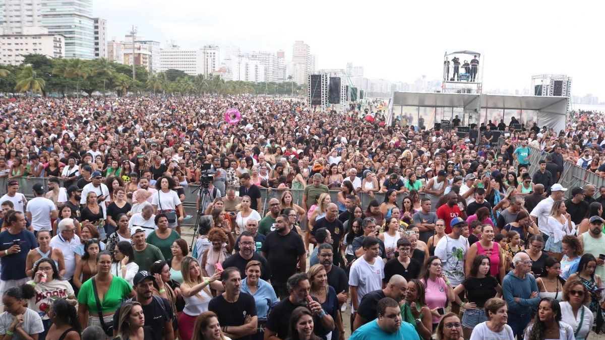 Show de Thiaguinho em Santos