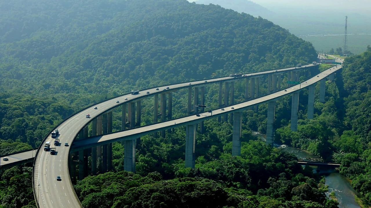 Feriado do Dia do Trabalhador deve ter fluxo de até 305 mil veículos no SAI