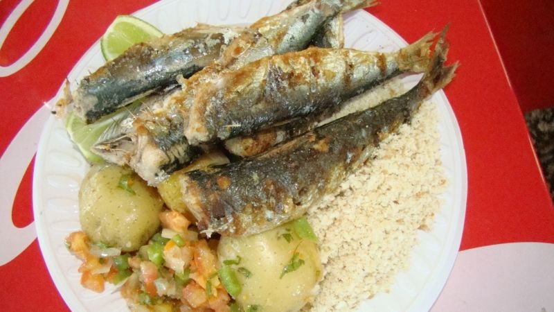 Prato com sardinhas