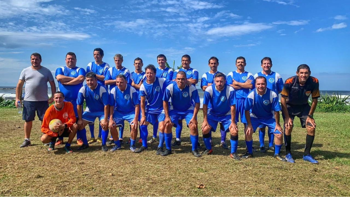 prainha branca futebol praia