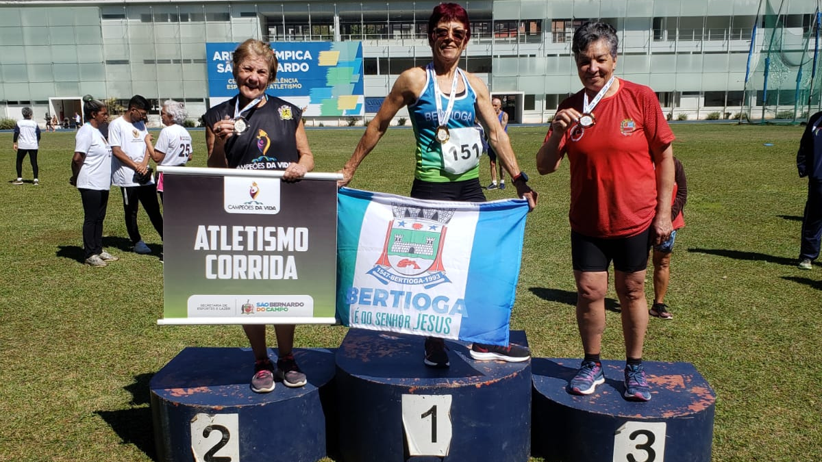 corredora-de-bertioga-com-69-anos-soma-100-trofeus-e-sonha-com-maratonas-internacionais3