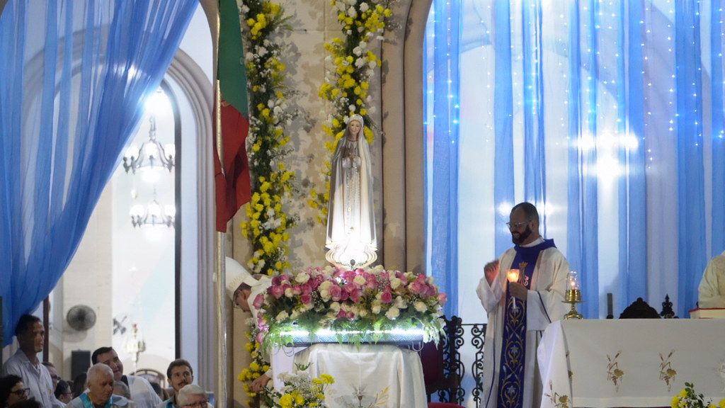Imagem de Nossa Senhora de Fátima em Guarujá