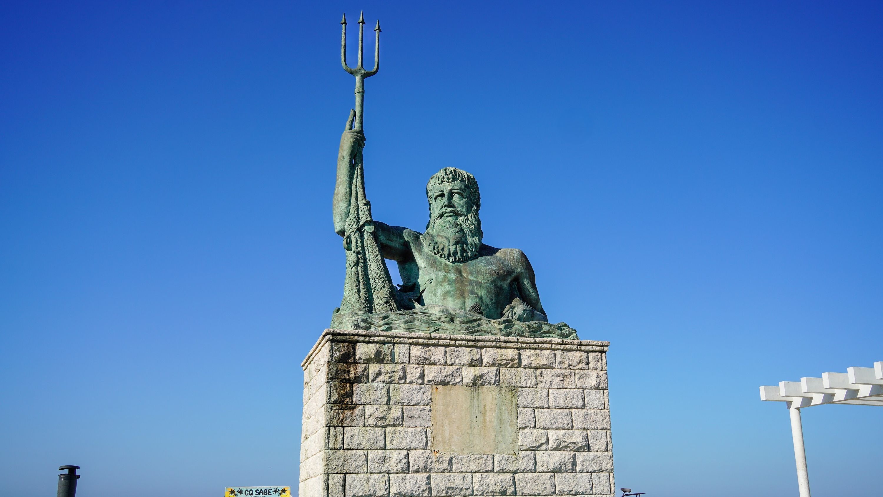 Estátua de Netuno