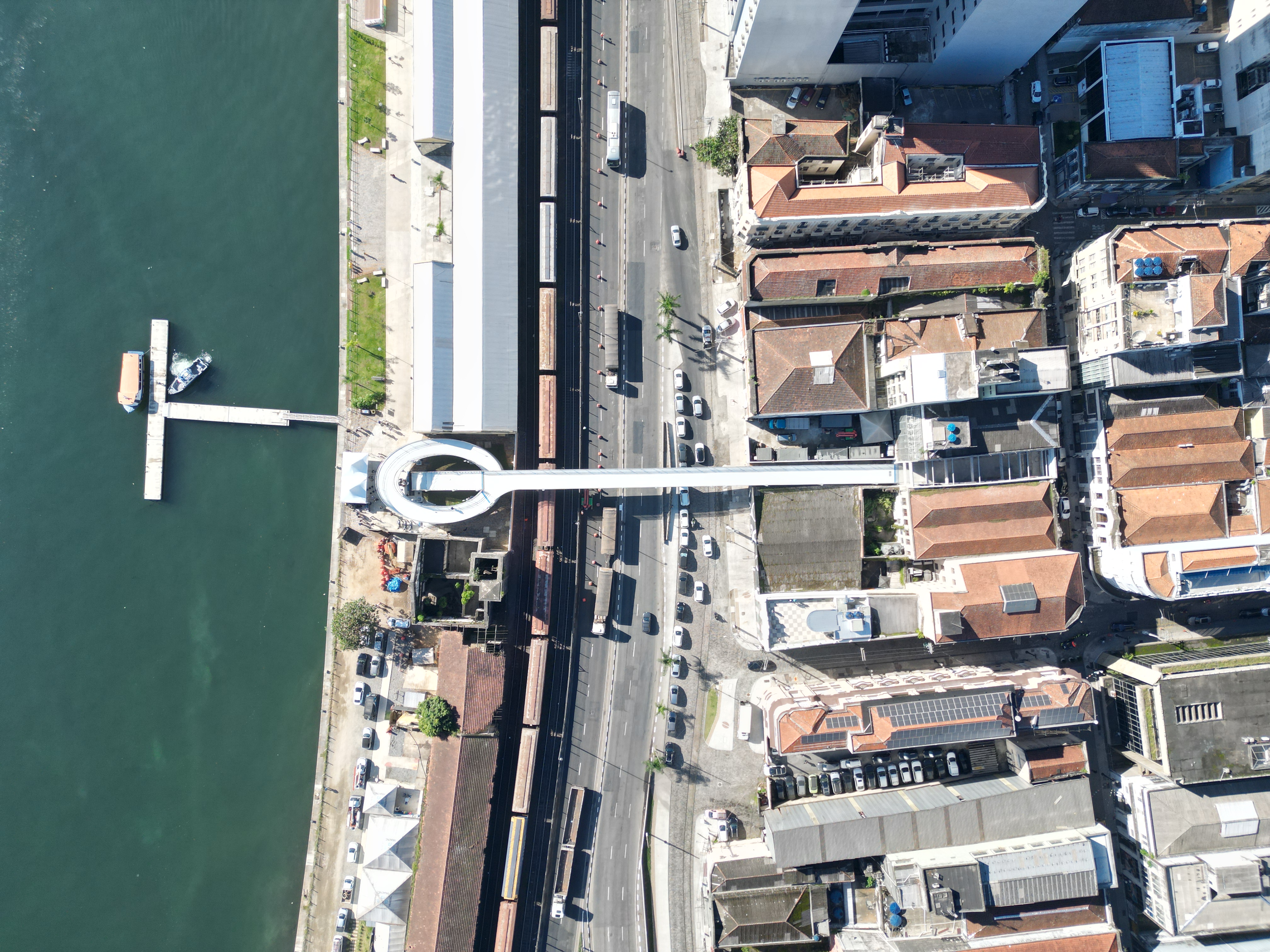 Santos inaugura nova passarela que conecta Centro Histórico ao Parque Valongo