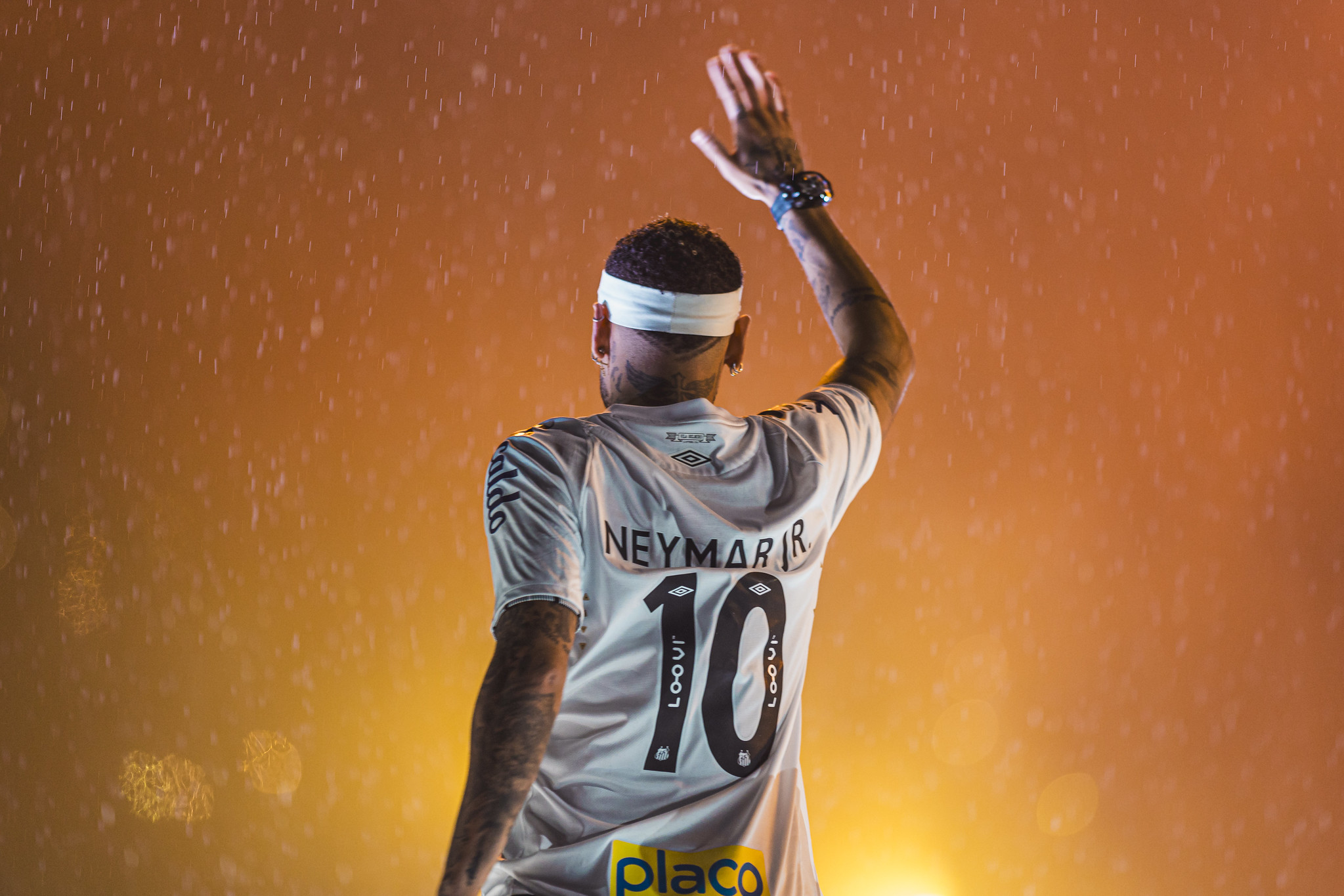 Neymar renovou com o Santos até quando? Entenda como funcionará o novo contrato