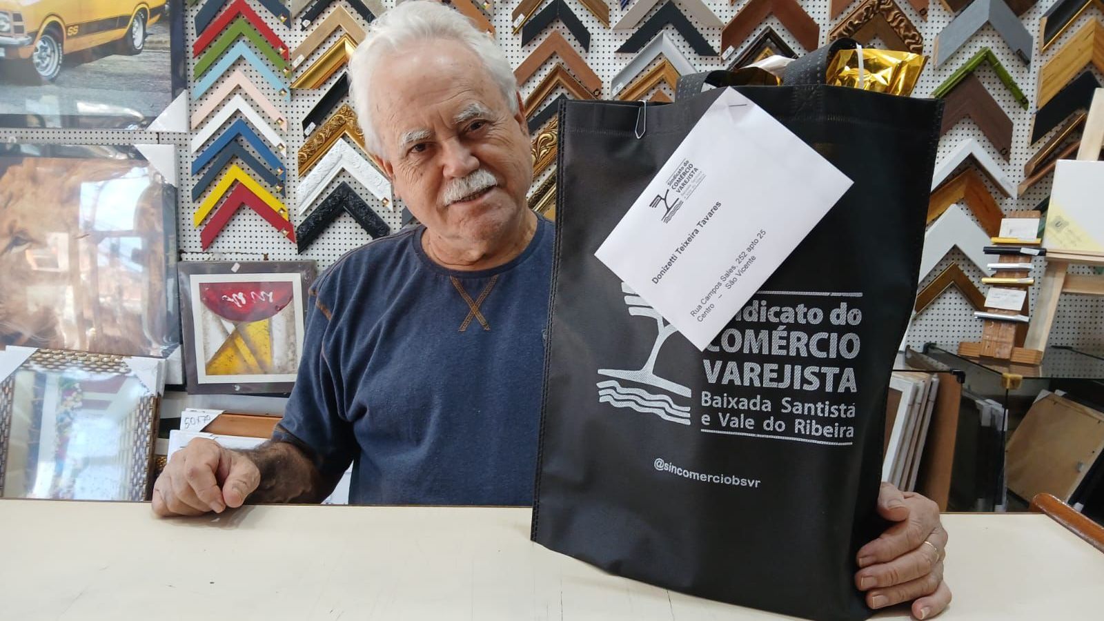 Donizetti Teixeira Tavares, comerciante em São Vicente