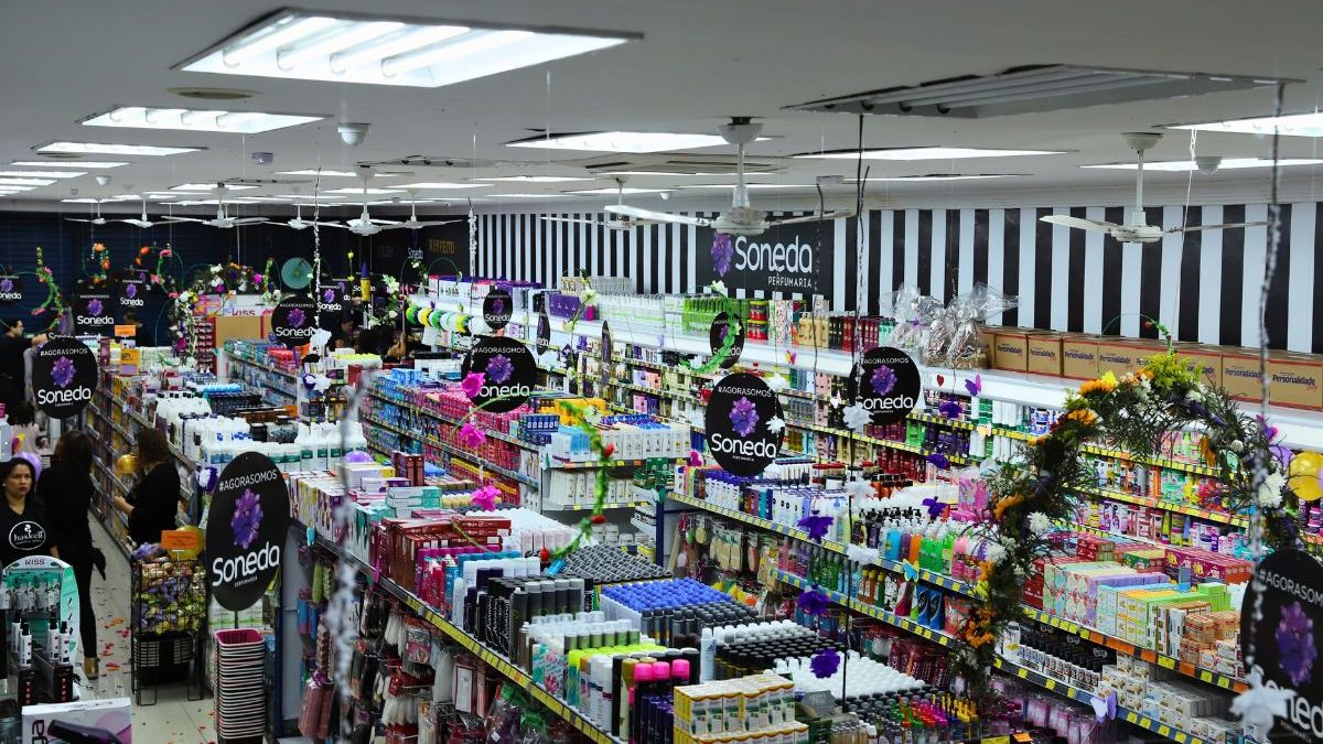 Interior loja Soneda