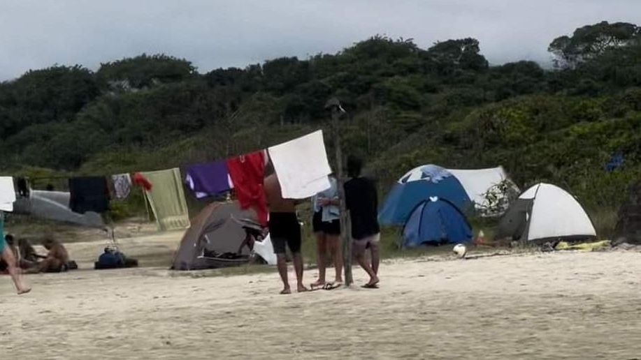 acampamento na praia
