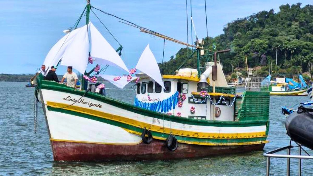 Procissao em Cananeia