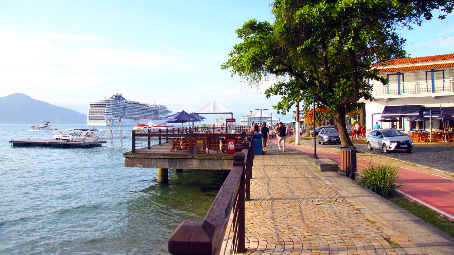 Vista do centro turístico de Ilhabela, no litoral norte de SP - Foto Reginaldo Pupo