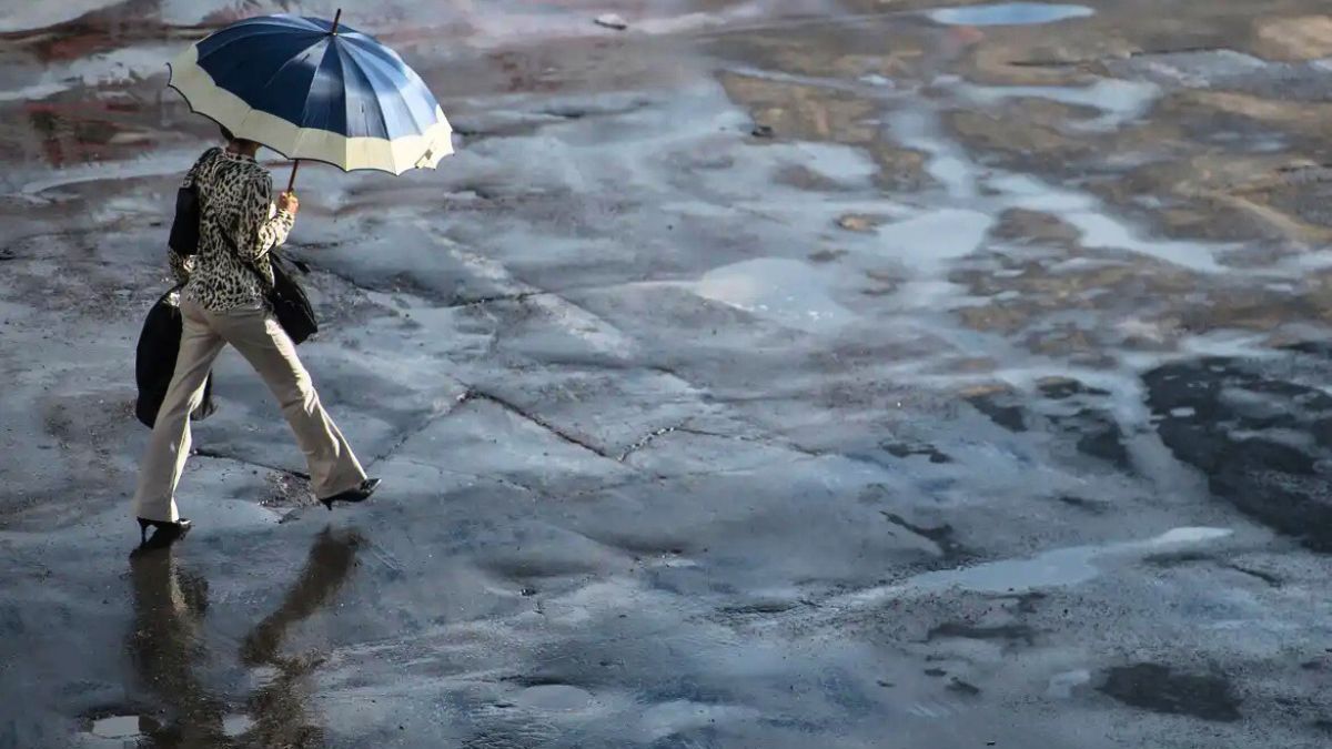 Mulher na chuva