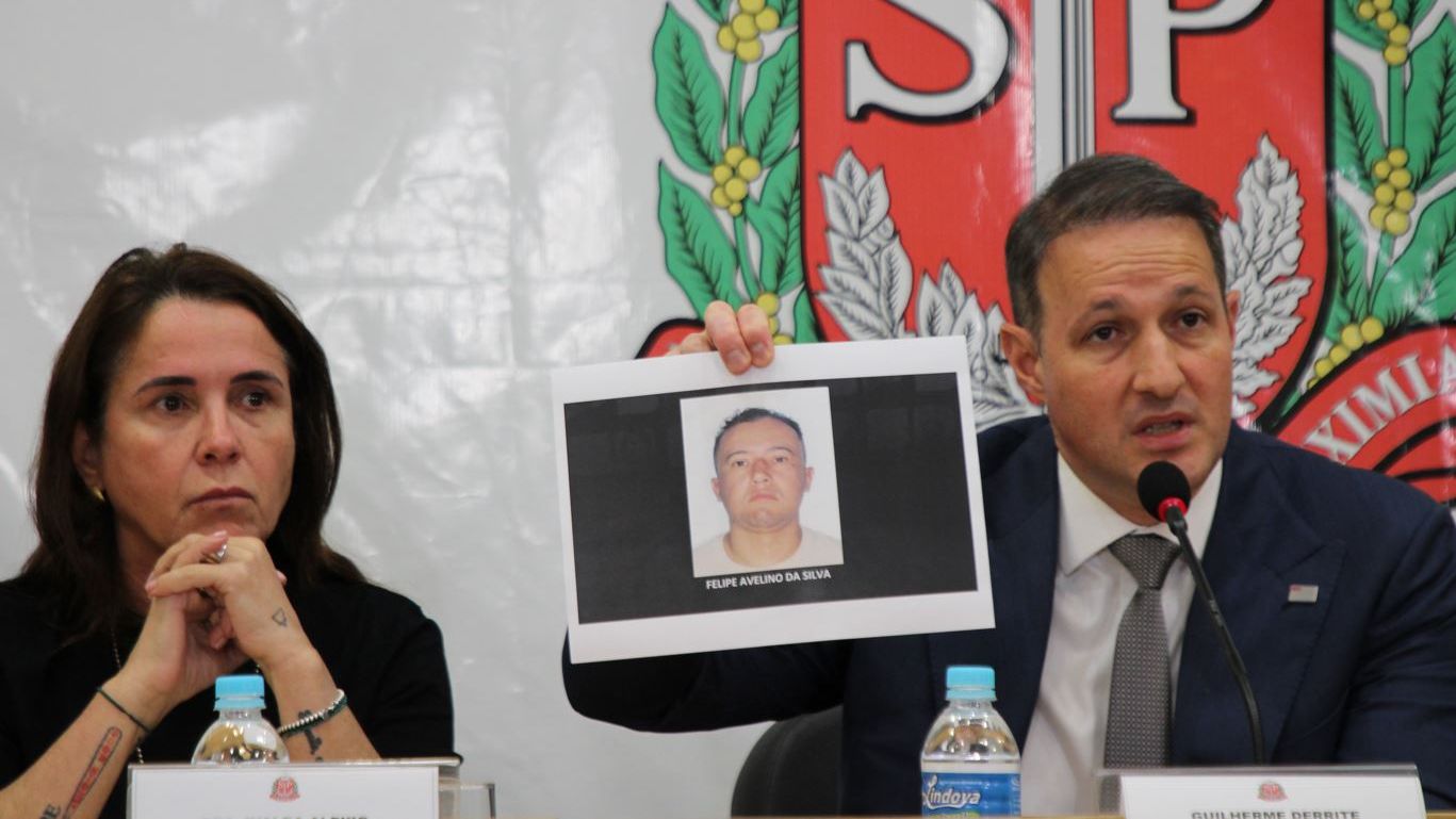 Coletiva de imprensa execução delegado